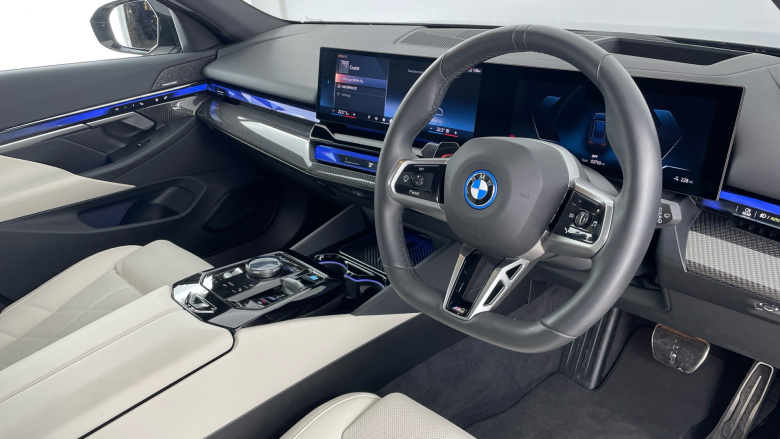 BMW i5 250kW eDrive40 M Sport Pro 84kWh 5dr Auto [Comf+] Electric Estate